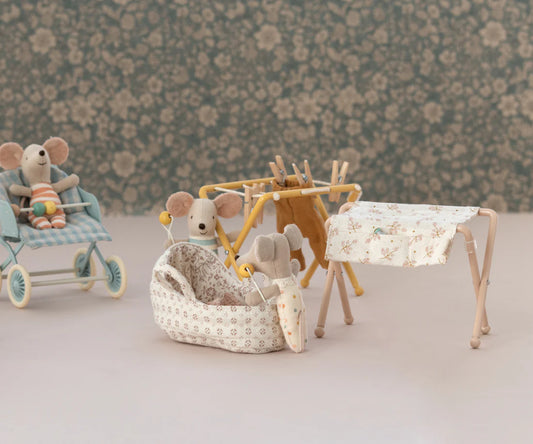 Maileg Nursery table, Baby mouse - Rose