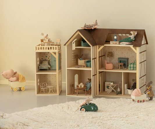 Maileg Wallpaper for Mouse hole Farmhouse