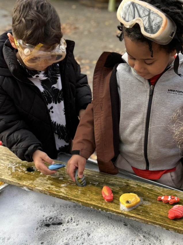 Yellow Door Sensory Play Stones – Fish