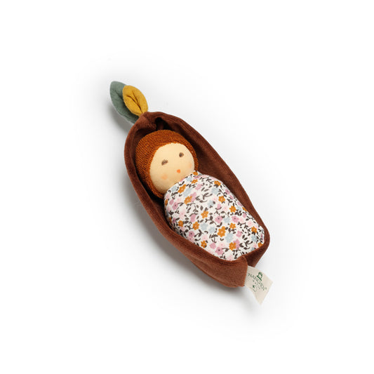 Nanchen Organic Oak Baby Rattle in Bark Bed (Floral)