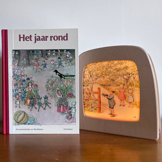 Toverlux | StoryLux Around The Year