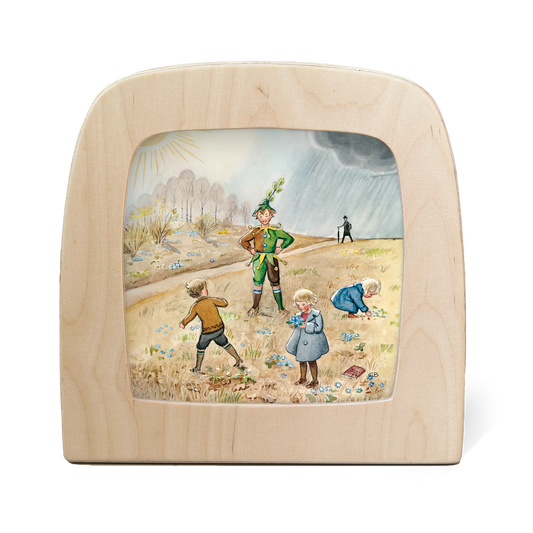 Toverlux | Around the Year - April