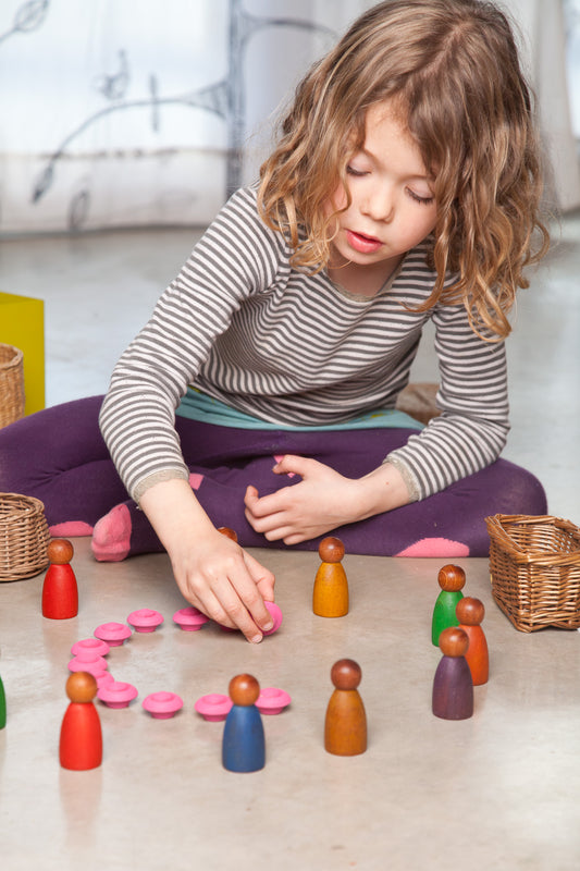 Grapat Wood Nins Dark with warm colours 3 pcs