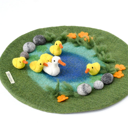 Duck Pond with 6 Ducks Play Mat Playscape