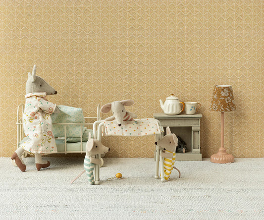 Maileg Nursery table, Baby mouse - Off white