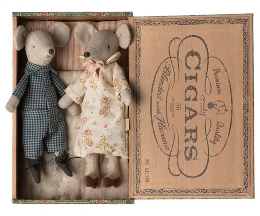 Maileg Grandma and Grandpa mice in cigarbox