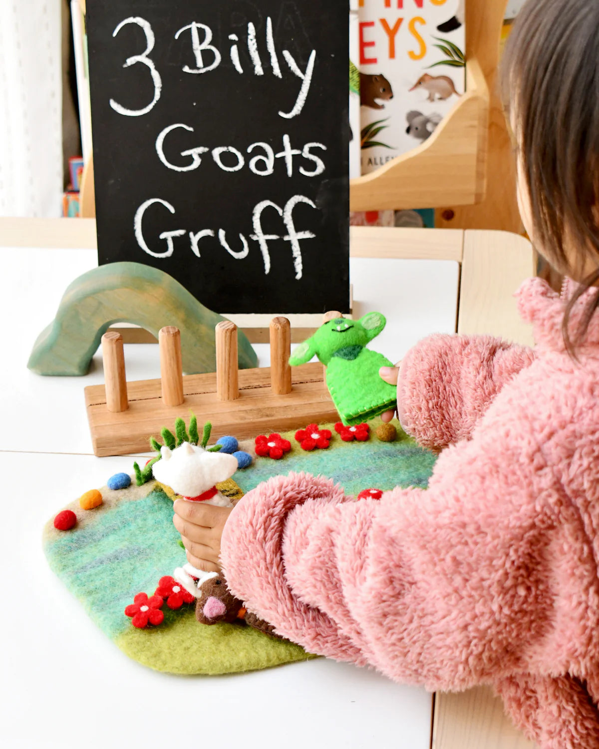 Tara Treasures Three Billy Goats Gruff, Finger Puppet Set