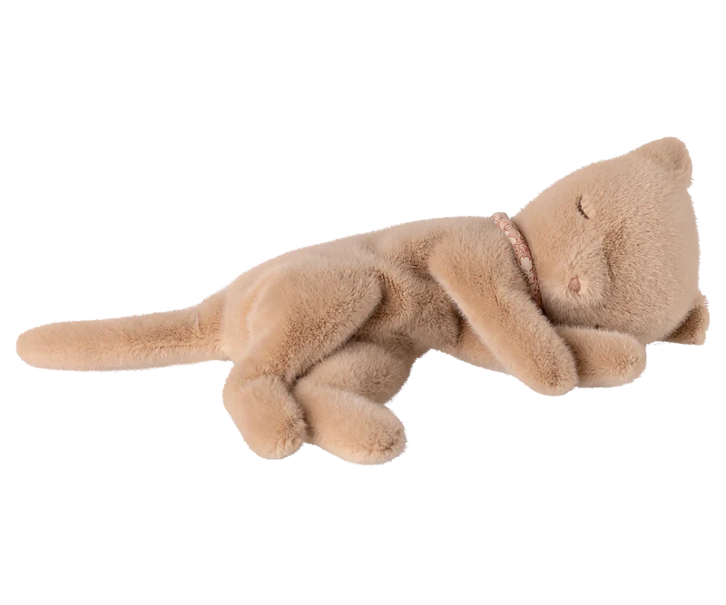 Maileg Sleeping kitten plush, Small - Cream peach