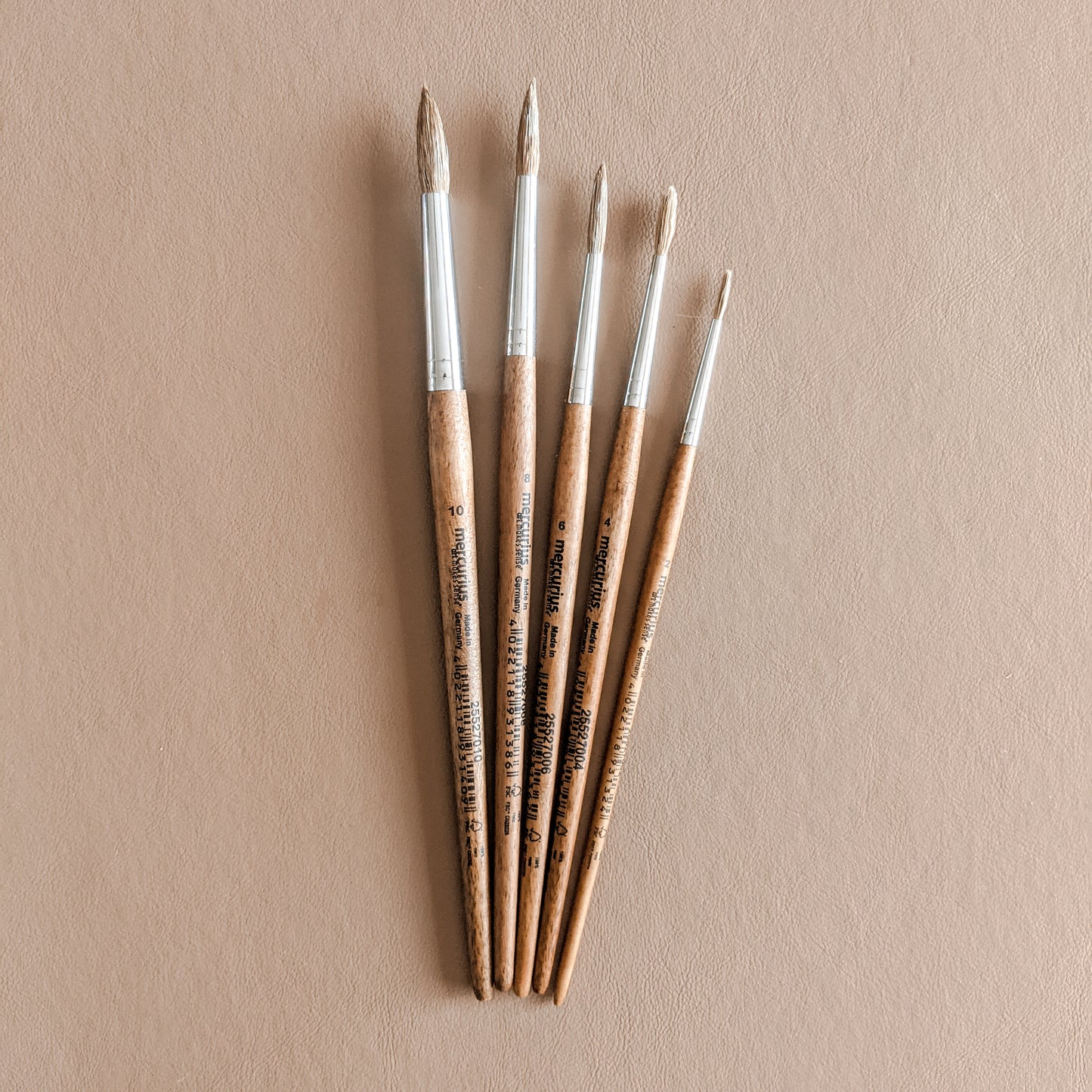 Paint Brush Cow Hair - Round Tip | select size